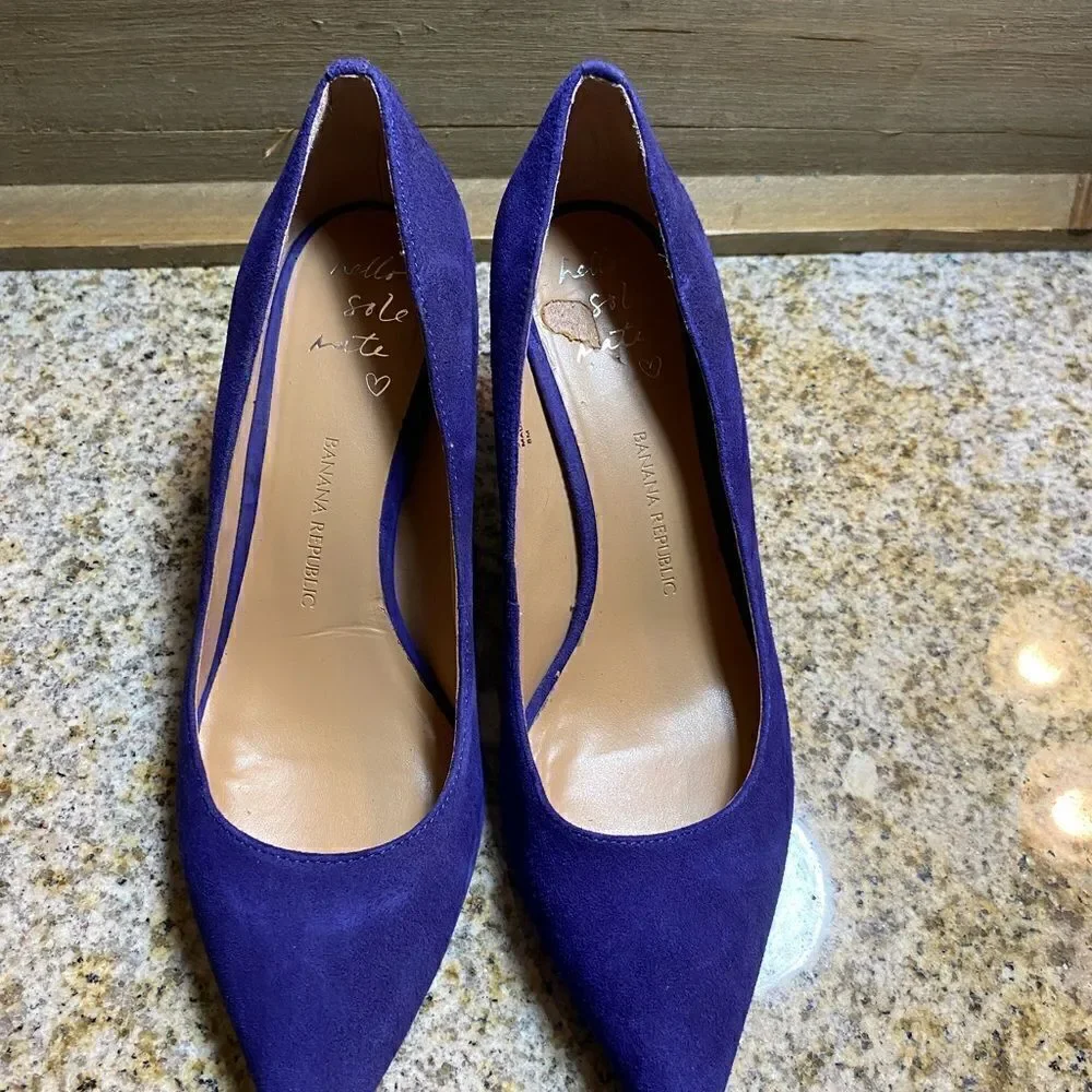 ✅Banana Republic Purple pumps high heels